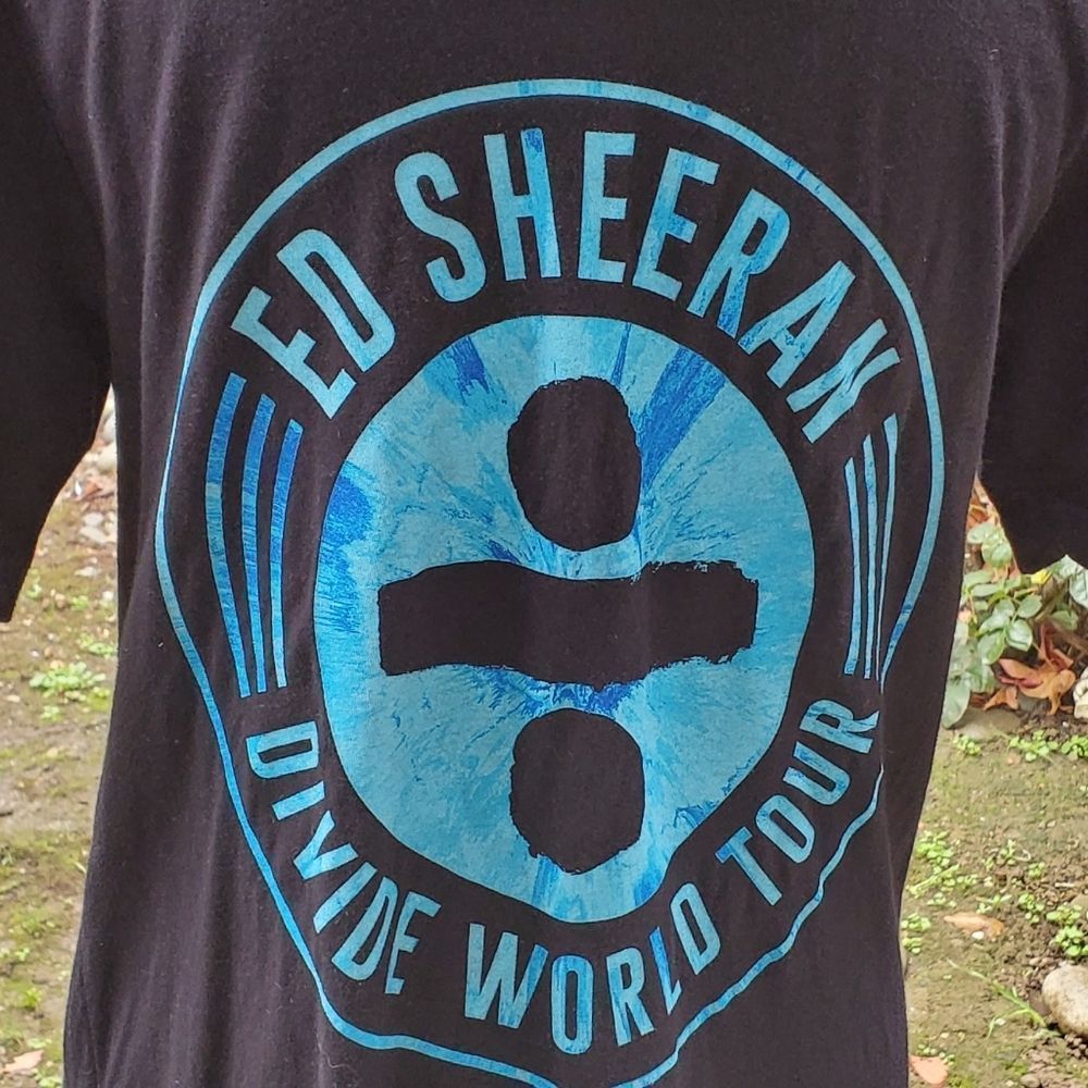 Ed Sheeran Divide world tour tee shirt